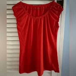 Ann Taylor Loft deep orange short sleeved t-shirt. Size small. Excellent shape